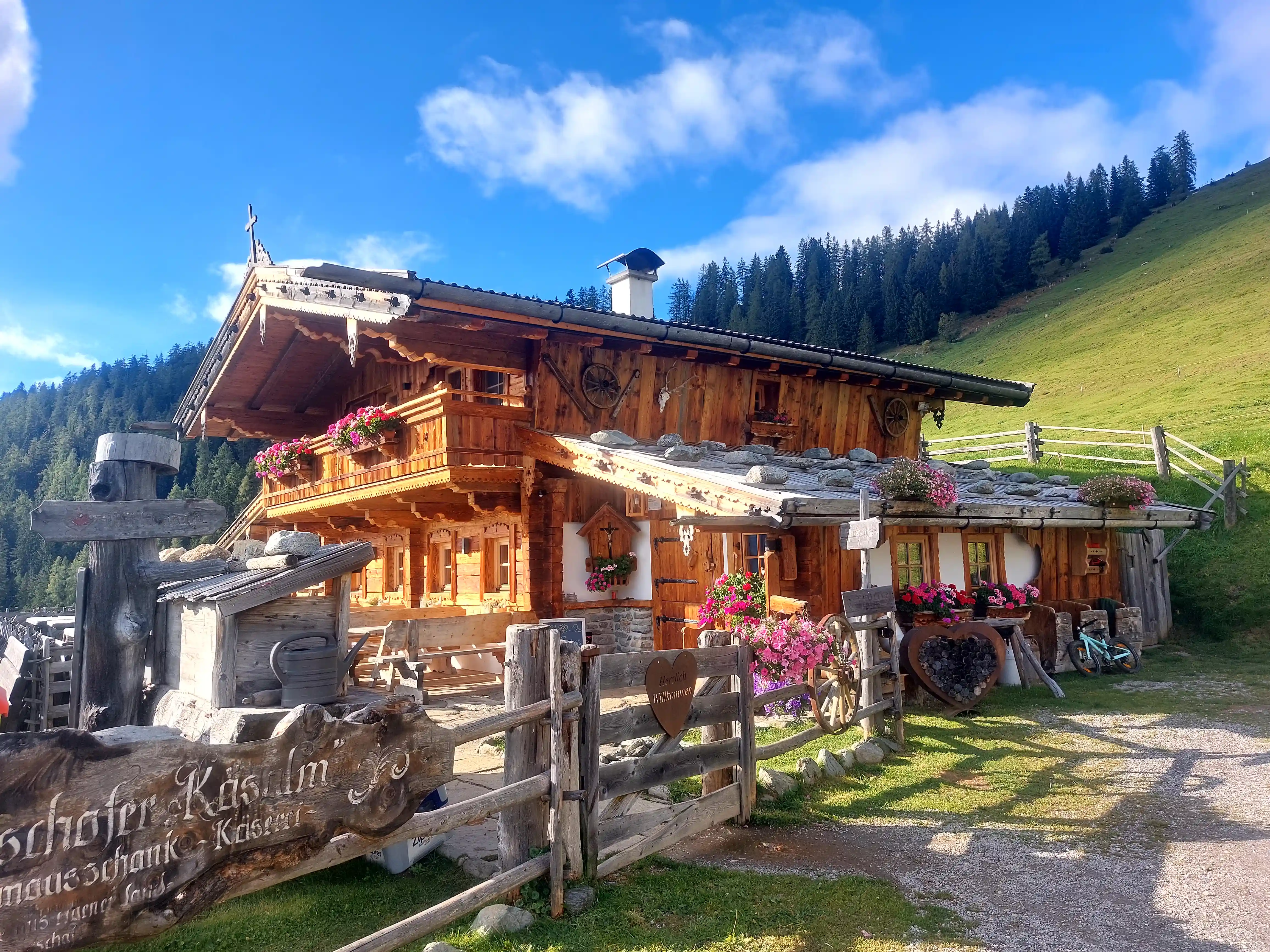 Appartement Rossalm - Menschen auf dem Berggipfel